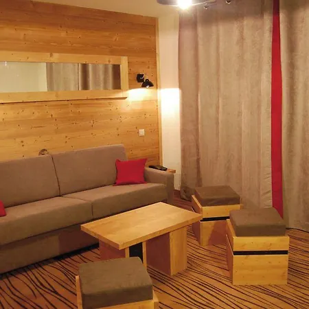 Lagrange Les D'emeraude Tatil parkı 4*